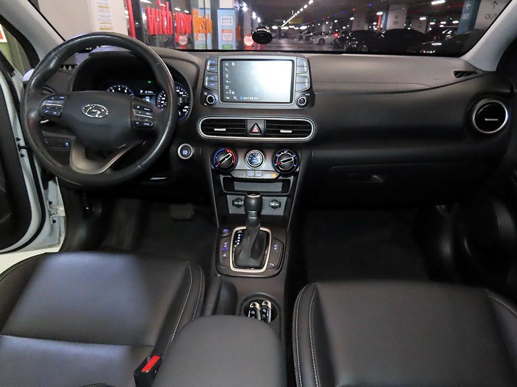 HYUNDAI Kona - Vista 10