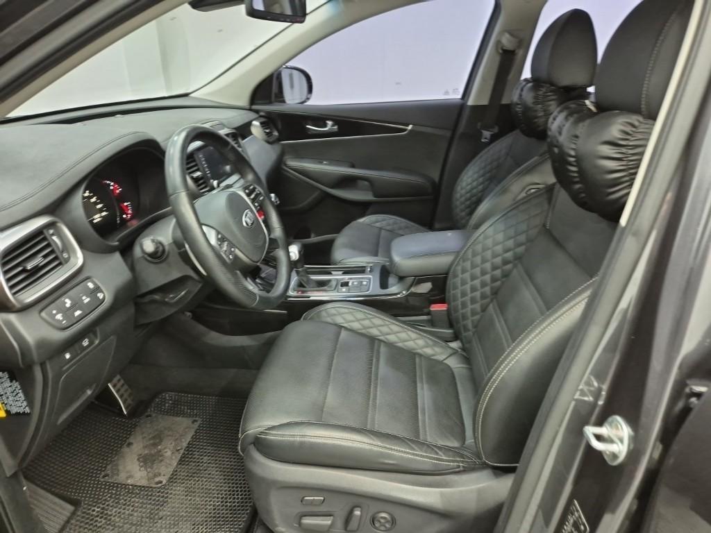 KIA Sorento - Vista 11