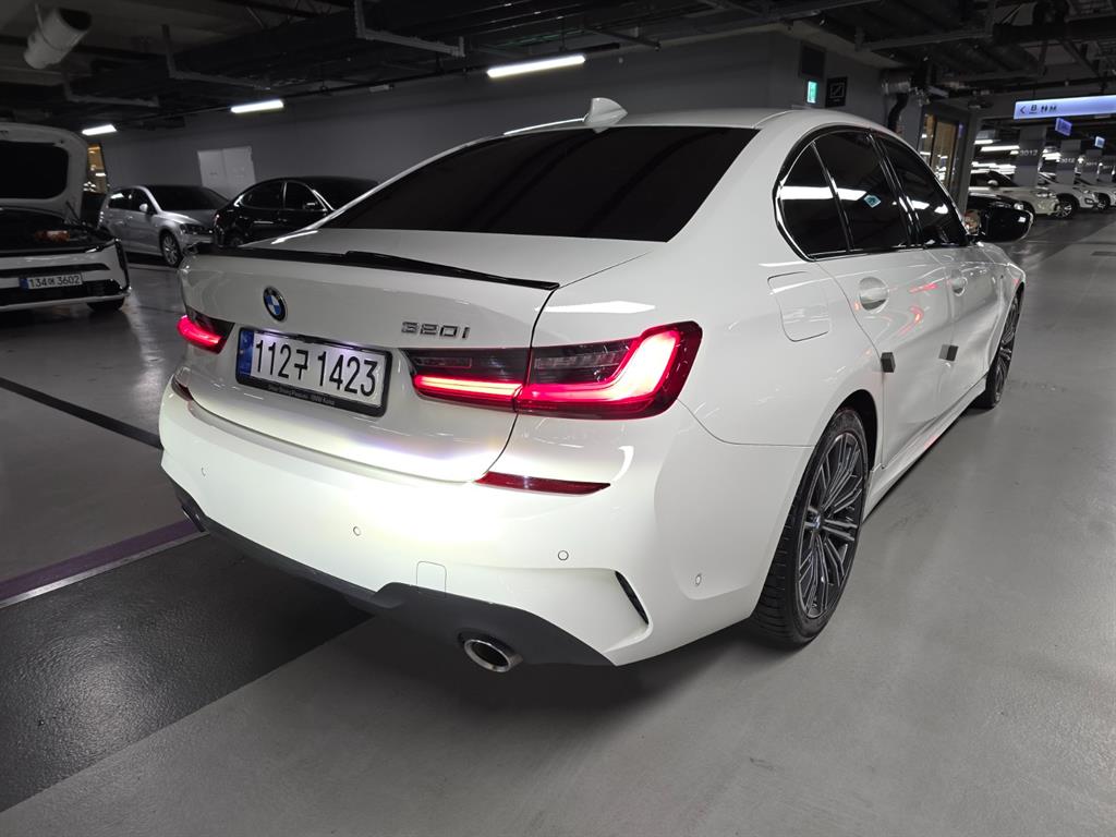 BMW 3 series - Vista 4