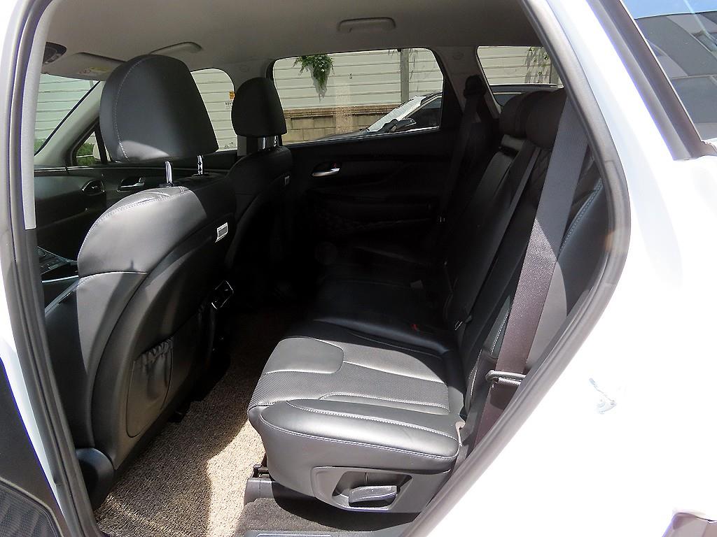 HYUNDAI Santa Fe - Vista 6