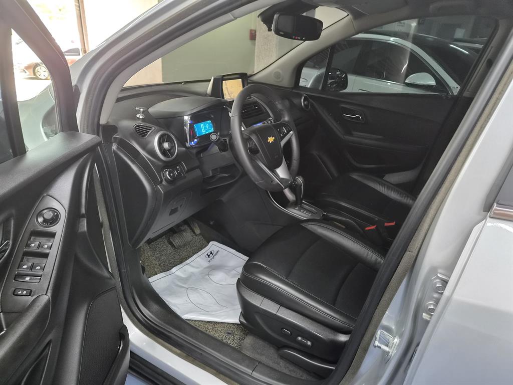 Chevrolet Trax 2015 Plateado - Importación desde Corea - HF Imports Iquique - Foto 14