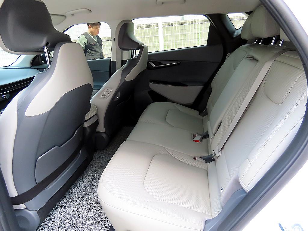 KIA EV6 - Vista 6