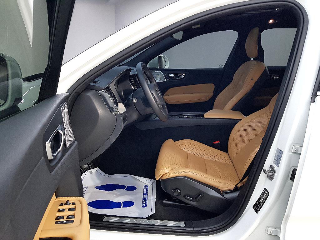 Volvo XC60 - Vista 8