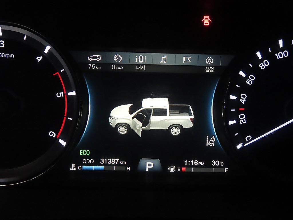 Ssangyong Rexton - Vista 9