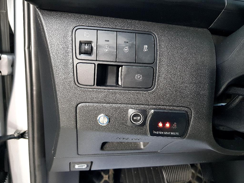 HYUNDAI Staria - Vista 11
