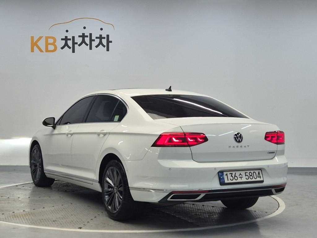 Volkswagen Passat - Vista 2