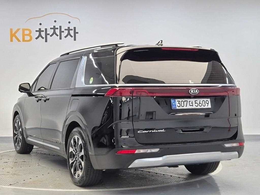 KIA Carnival - Vista 2