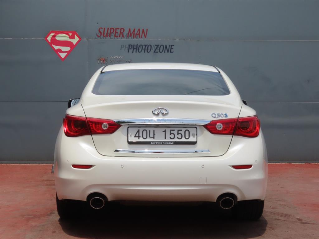 Infiniti Q - Vista 7