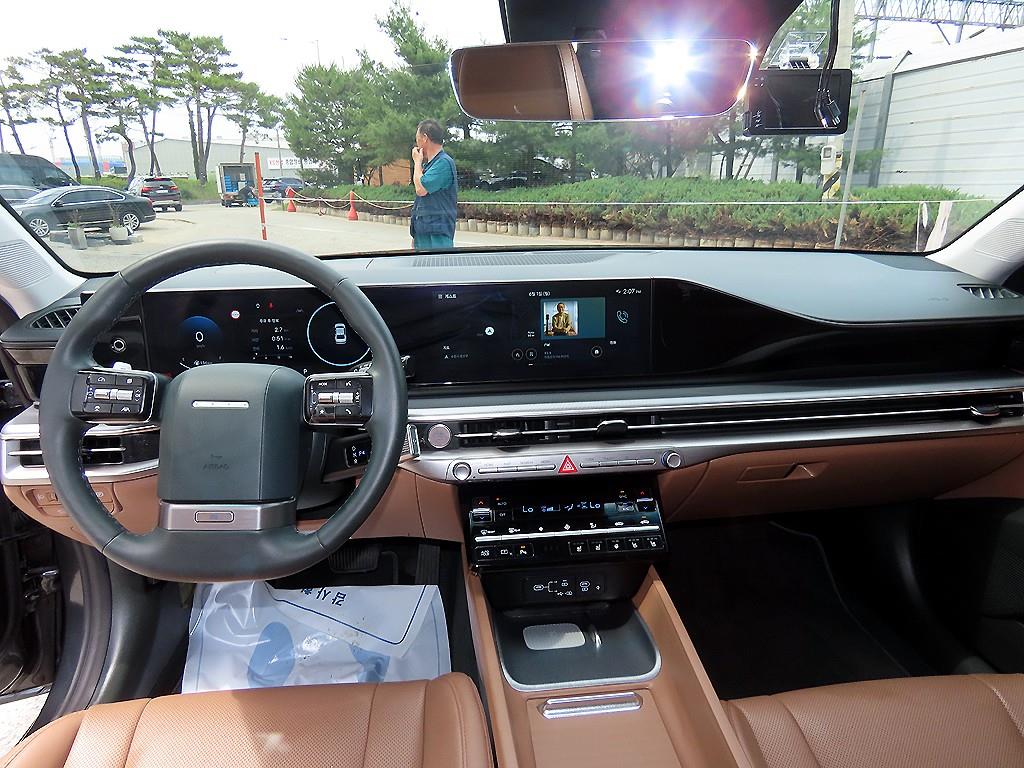 HYUNDAI Grandeur - Vista 7
