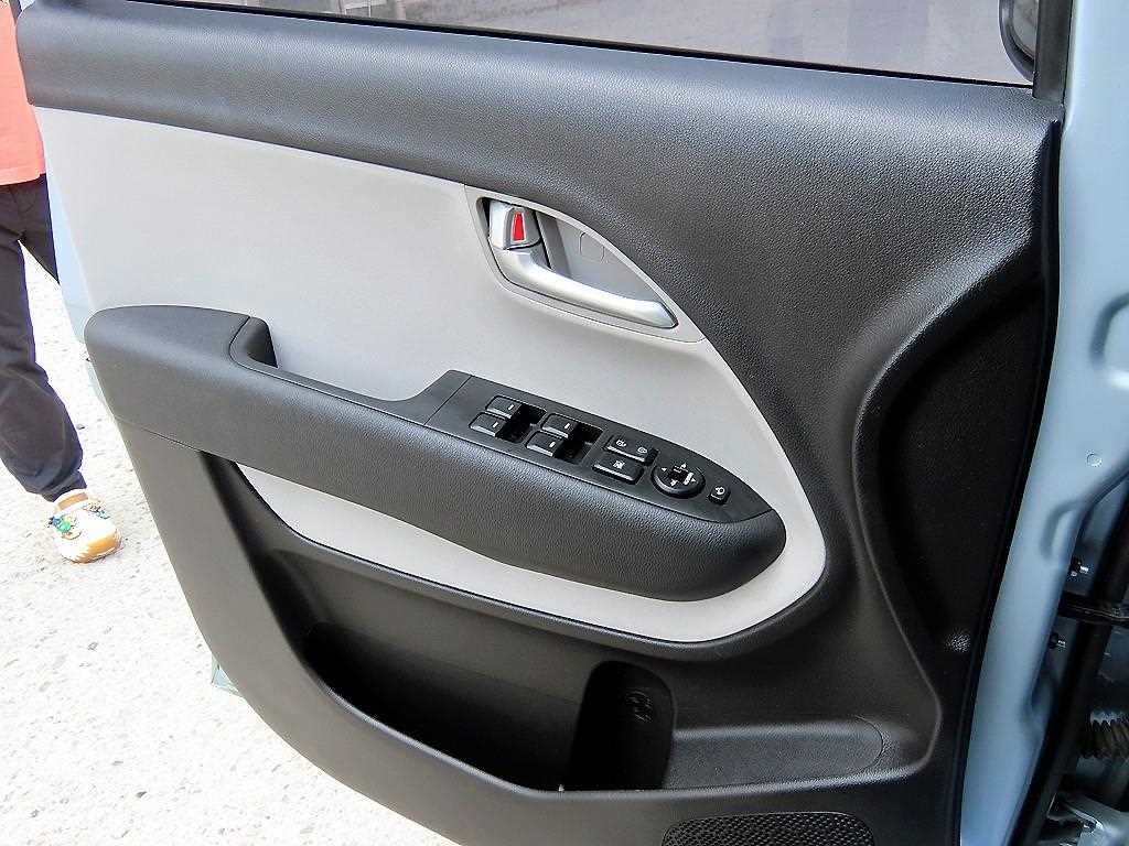 KIA Ray - Vista 11