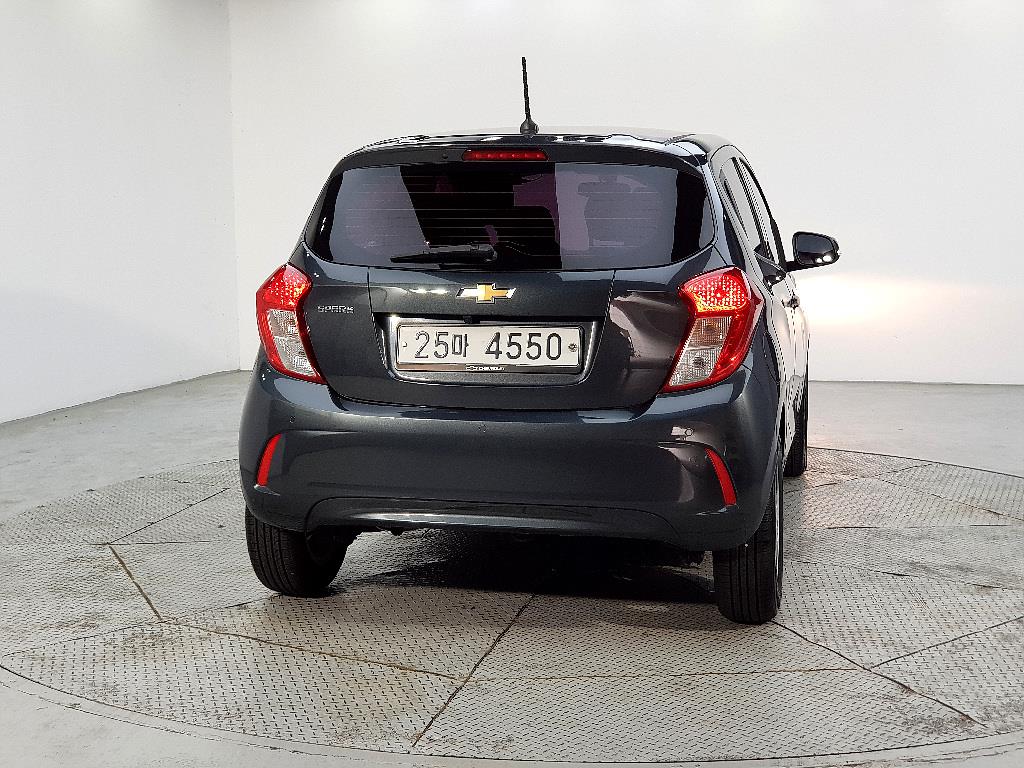 Chevrolet Spark - Vista 3