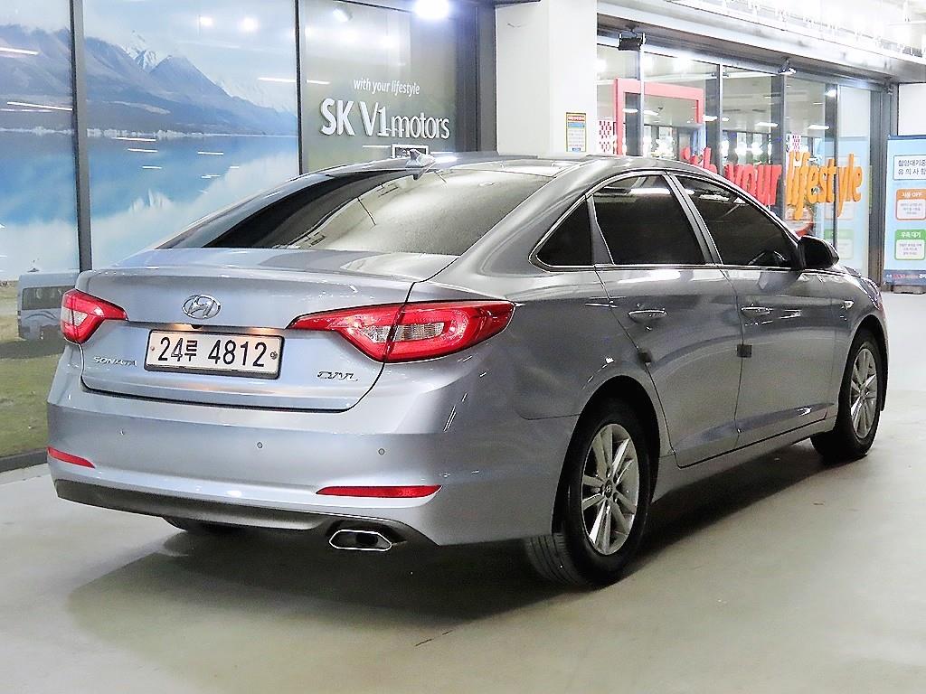 HYUNDAI Sonata - Vista 4
