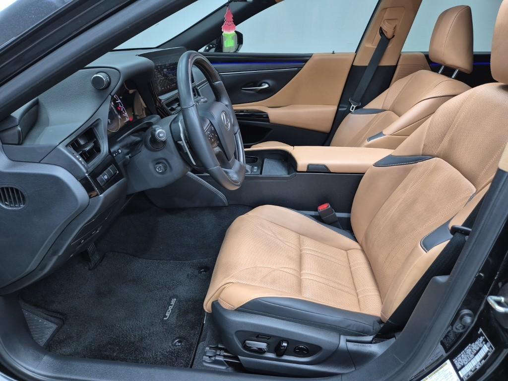 Lexus ES - Vista 11