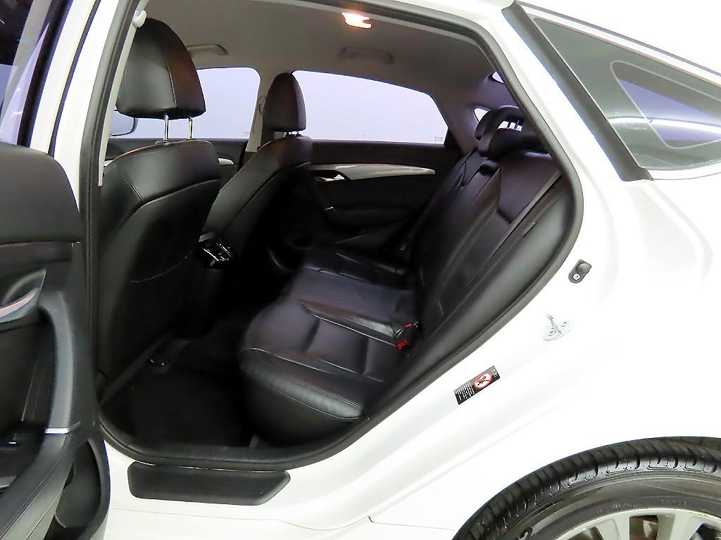 HYUNDAI i40 - Vista 6