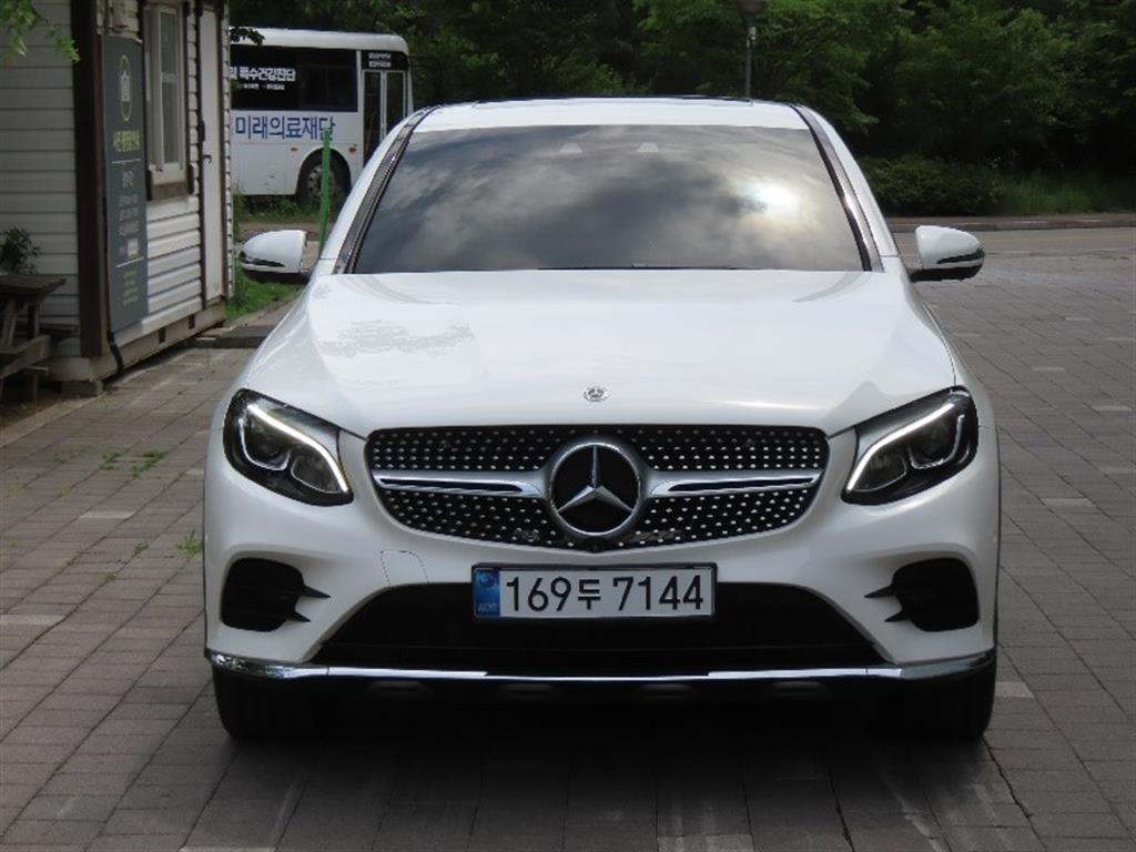 Mercedes Benz GLC Class 2018 - Importación desde Corea - HF Imports Iquique - Foto 1