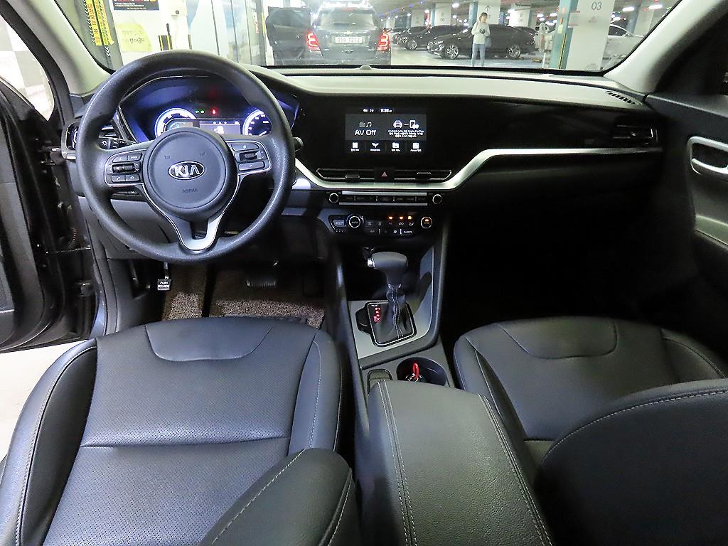 KIA Niro - Vista 10