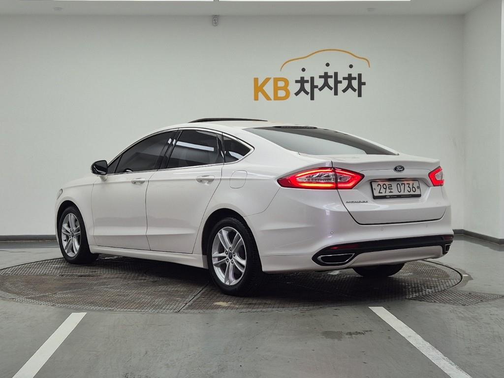 Ford Mondeo - Vista 3