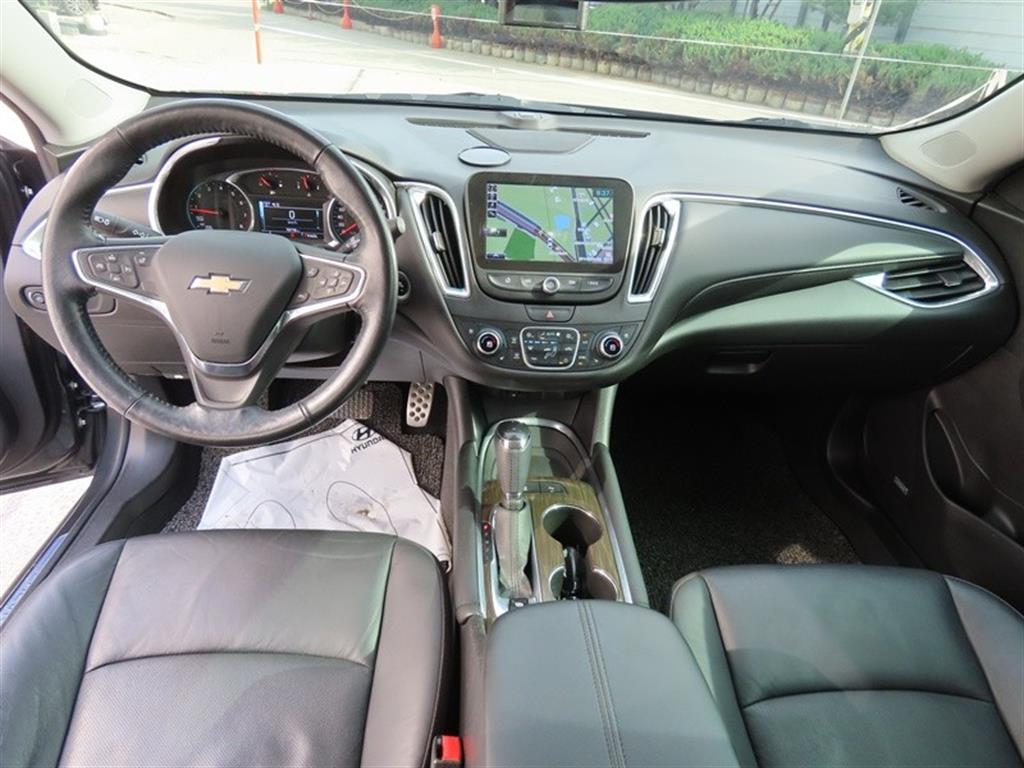 Chevrolet Malibu 2017 Gris - Importación desde Corea - HF Imports Iquique - Foto 8
