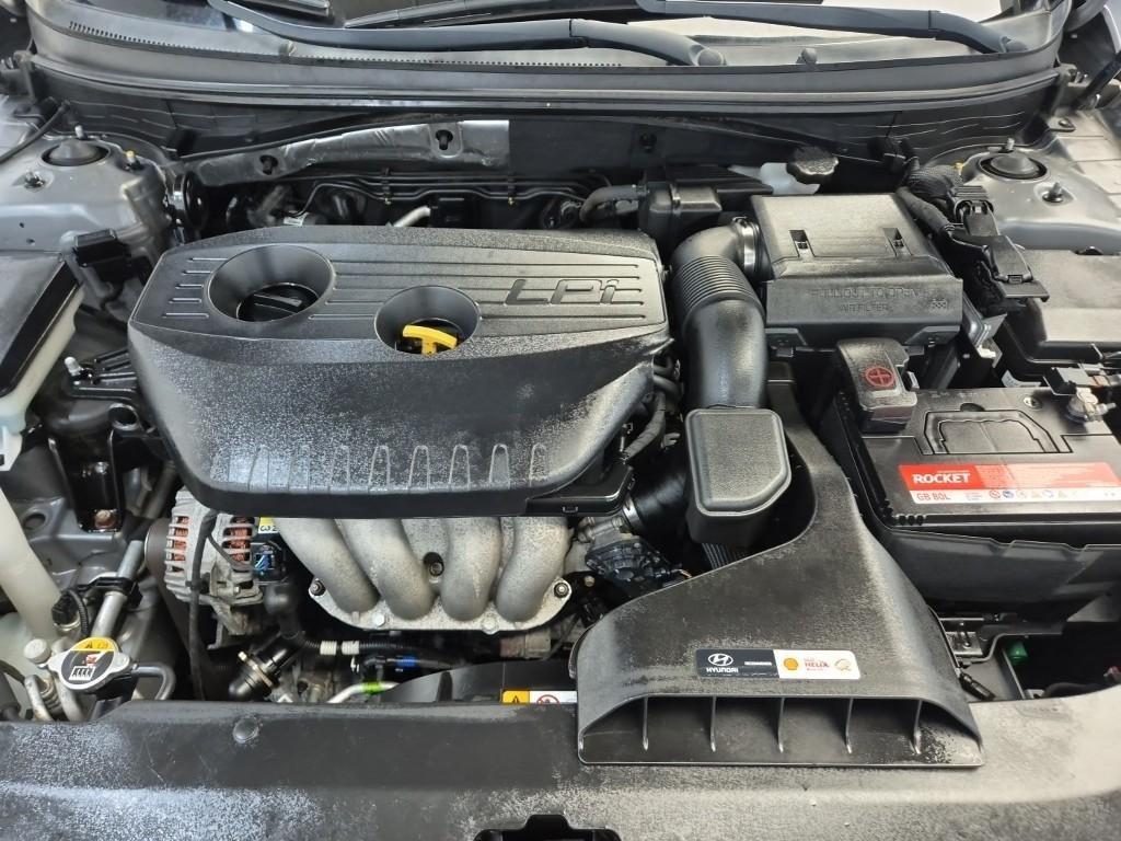 HYUNDAI Sonata - Vista 5