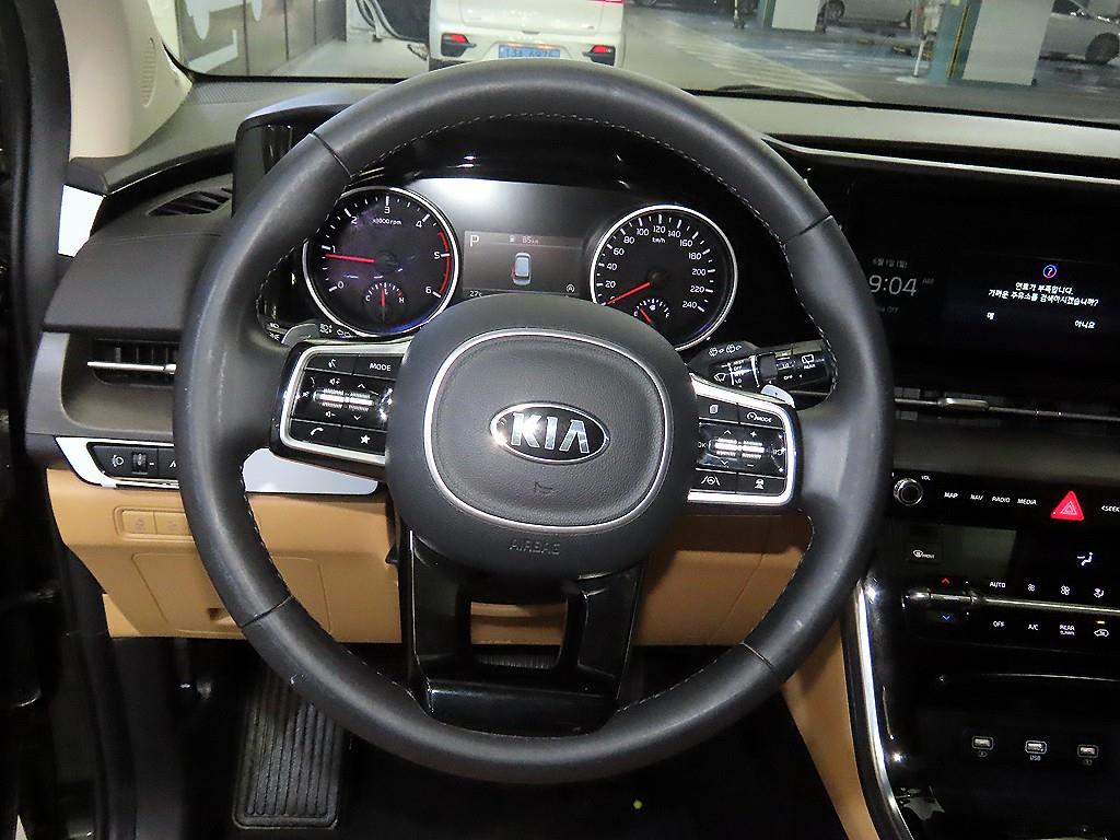 KIA Carnival - Vista 7