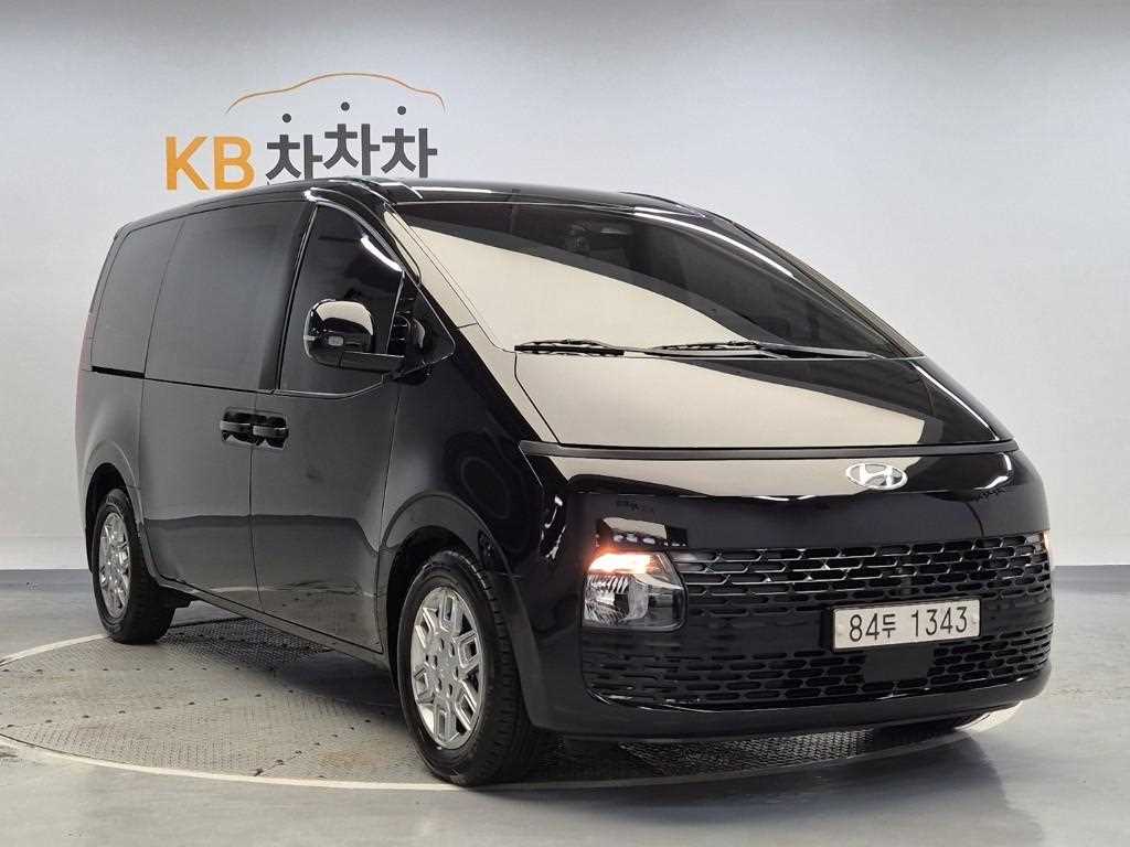 HYUNDAI Staria - Vista 4