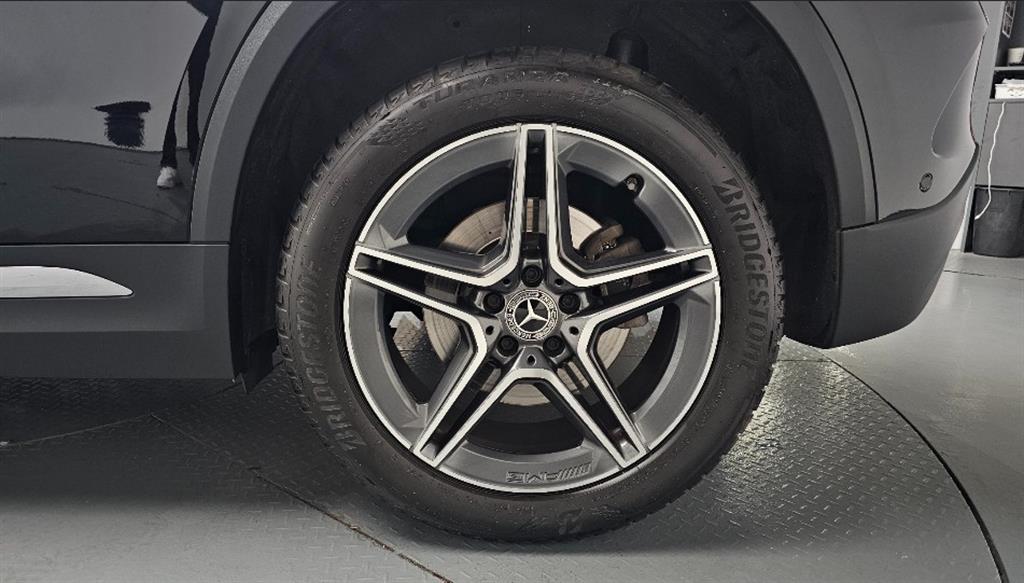 Mercedes Benz GLA Class - Vista 6