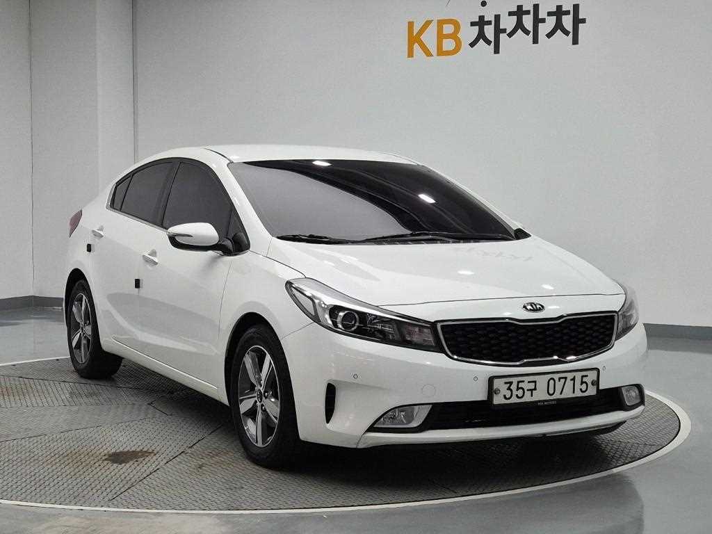 KIA K3 - Vista 4