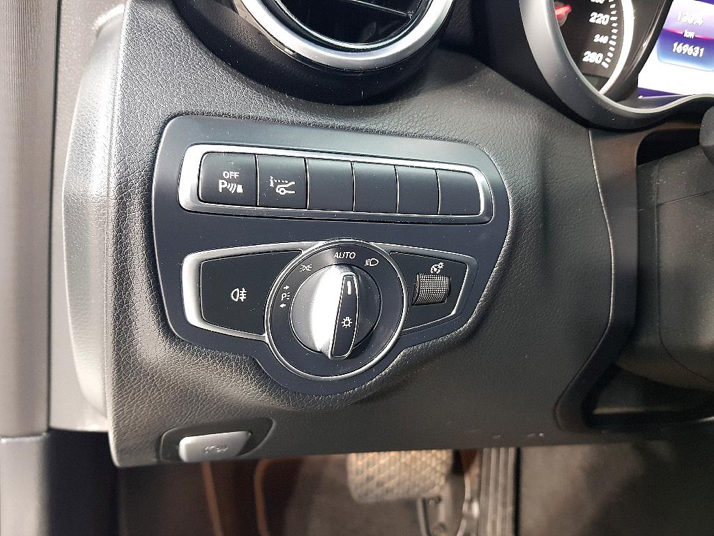 Mercedes Benz C Class - Vista 11