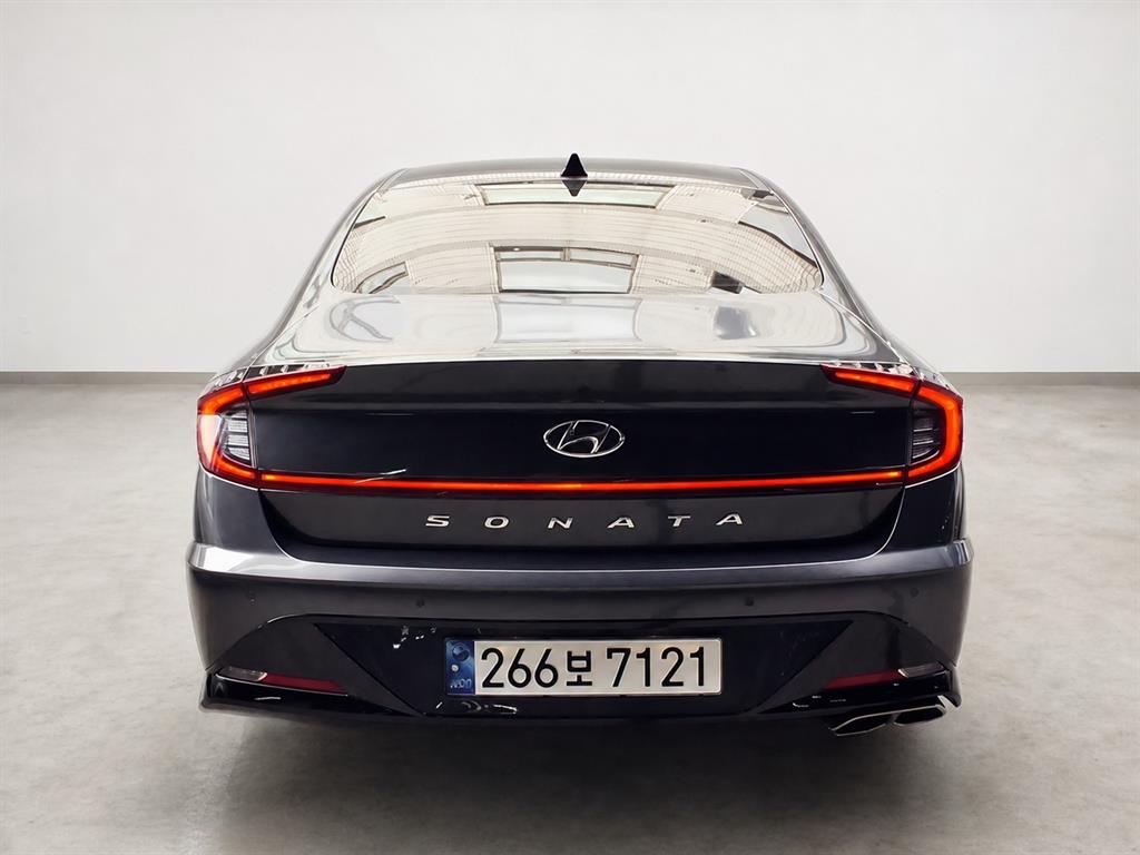 HYUNDAI Sonata - Vista 3
