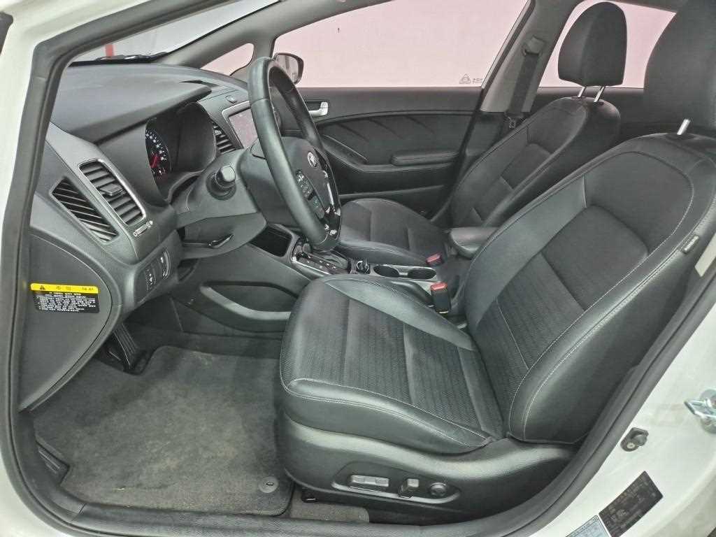 KIA K3 - Vista 11