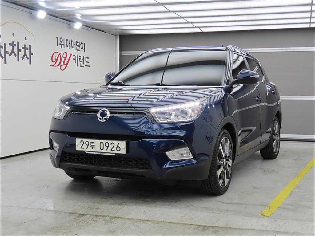 Ssangyong Tivoli 2016 Azul - Importación desde Corea - HF Imports Iquique - Foto 1