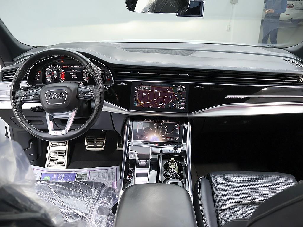 Audi Q8 - Vista 9