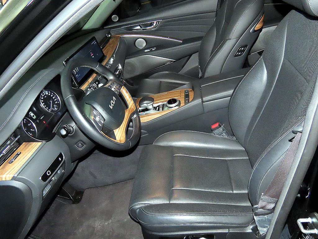 KIA K9 - Vista 6