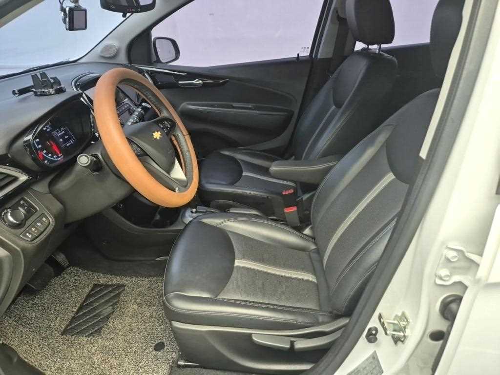 Chevrolet Spark - Vista 11