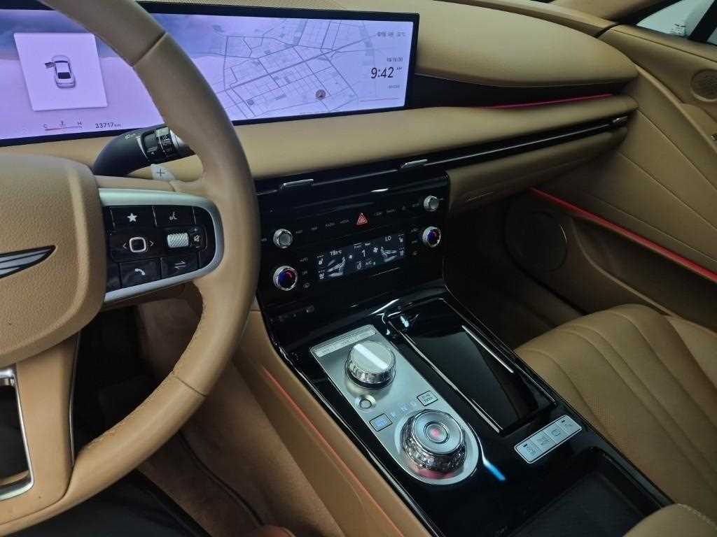 Genesis G80 - Vista 10