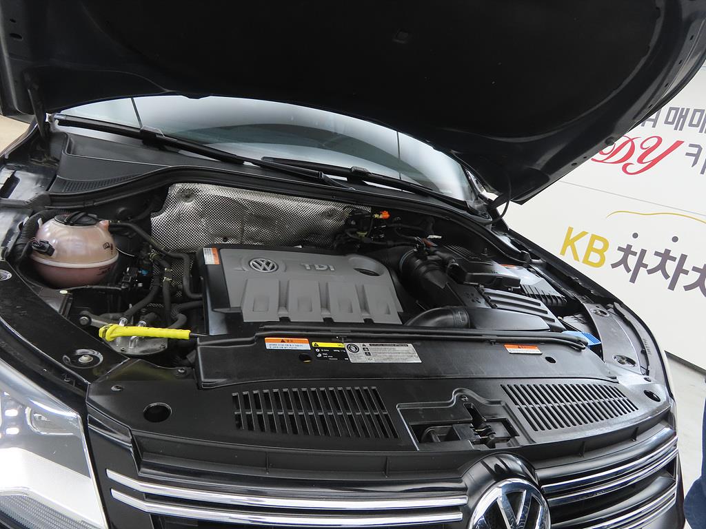 Volkswagen Tiguan 2015 Negro - Importación desde Corea - HF Imports Iquique - Foto 19