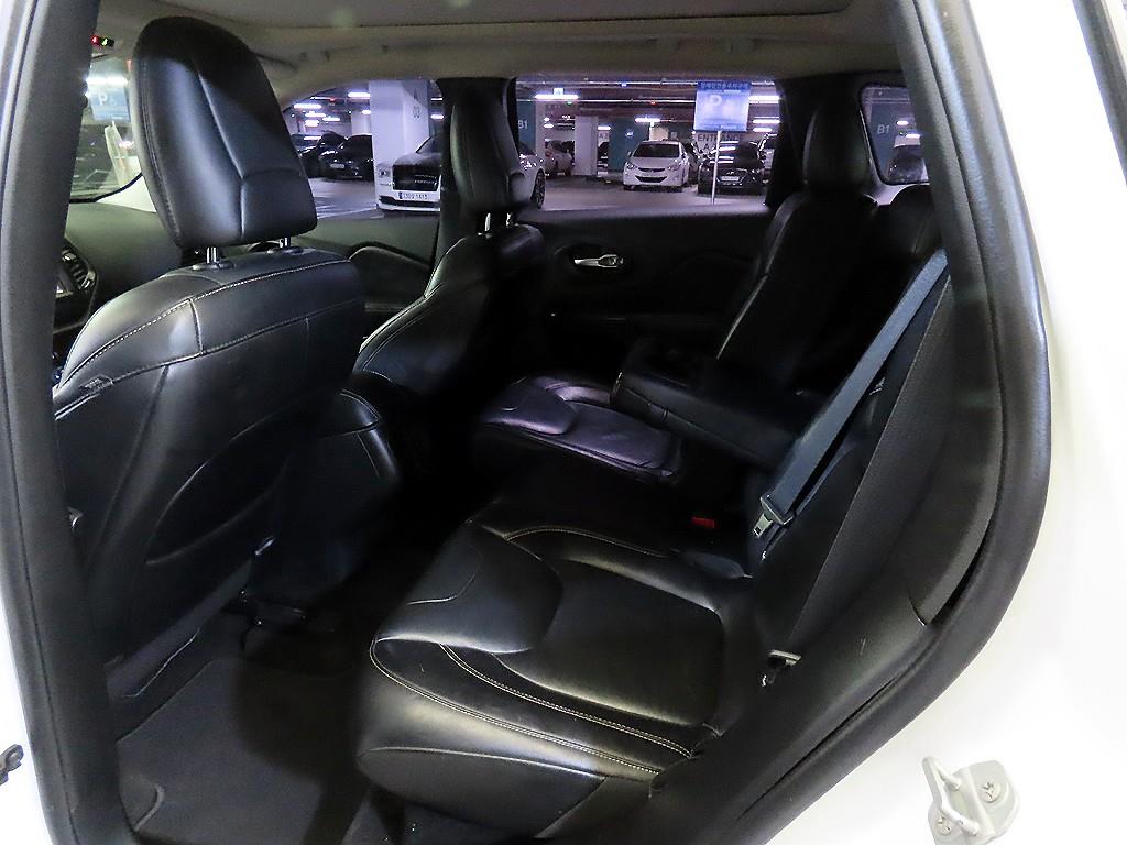 Jeep Cherokee - Vista 7