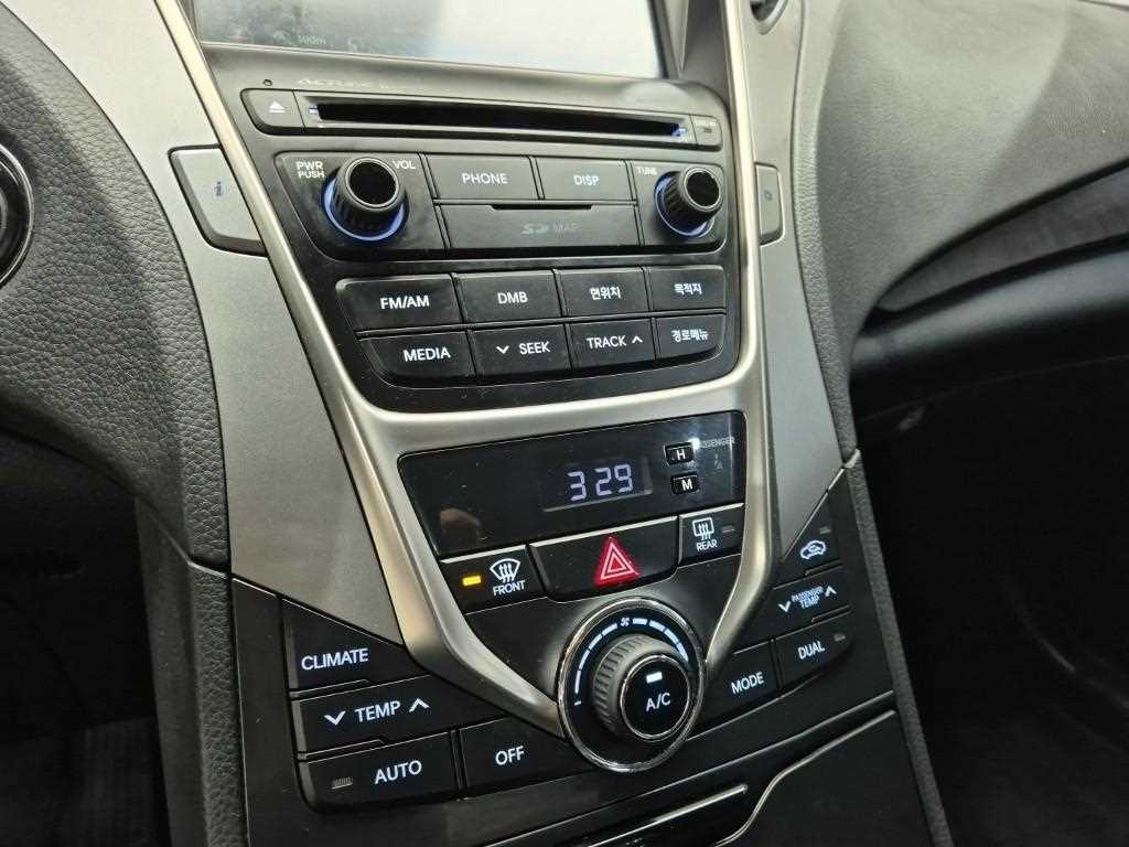 HYUNDAI Grandeur 2014 Plateado - Importación desde Corea - HF Imports Iquique - Foto 18