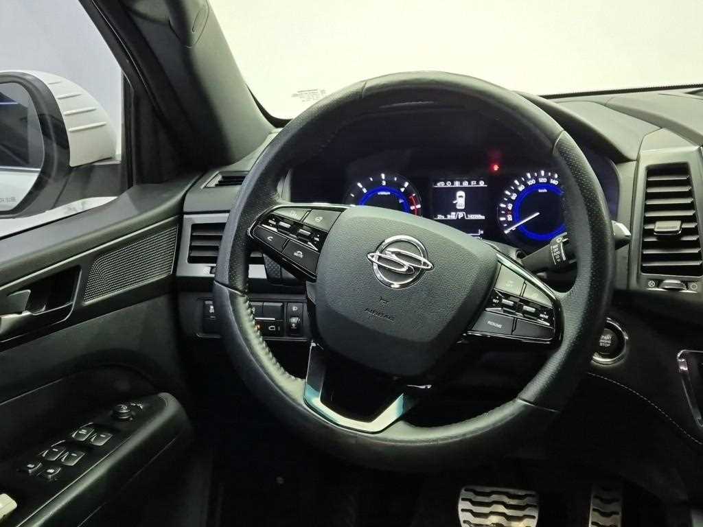 Ssangyong Rexton - Vista 9