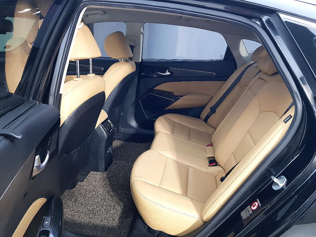 KIA K7 - Vista 9