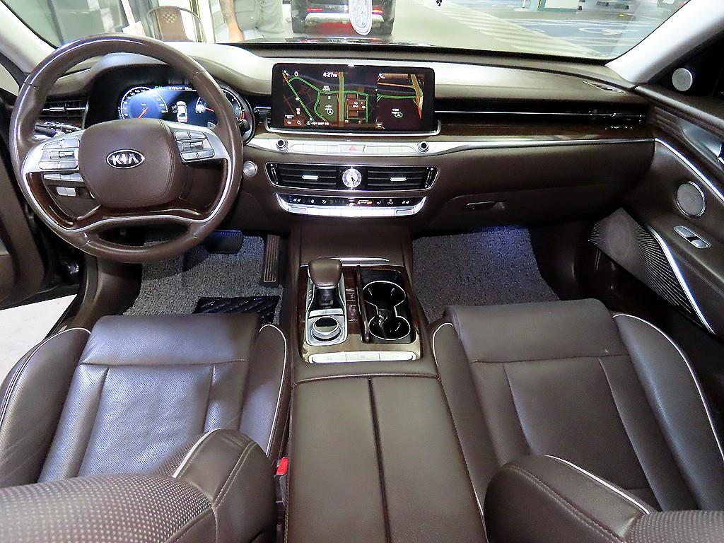 KIA K9 - Vista 10