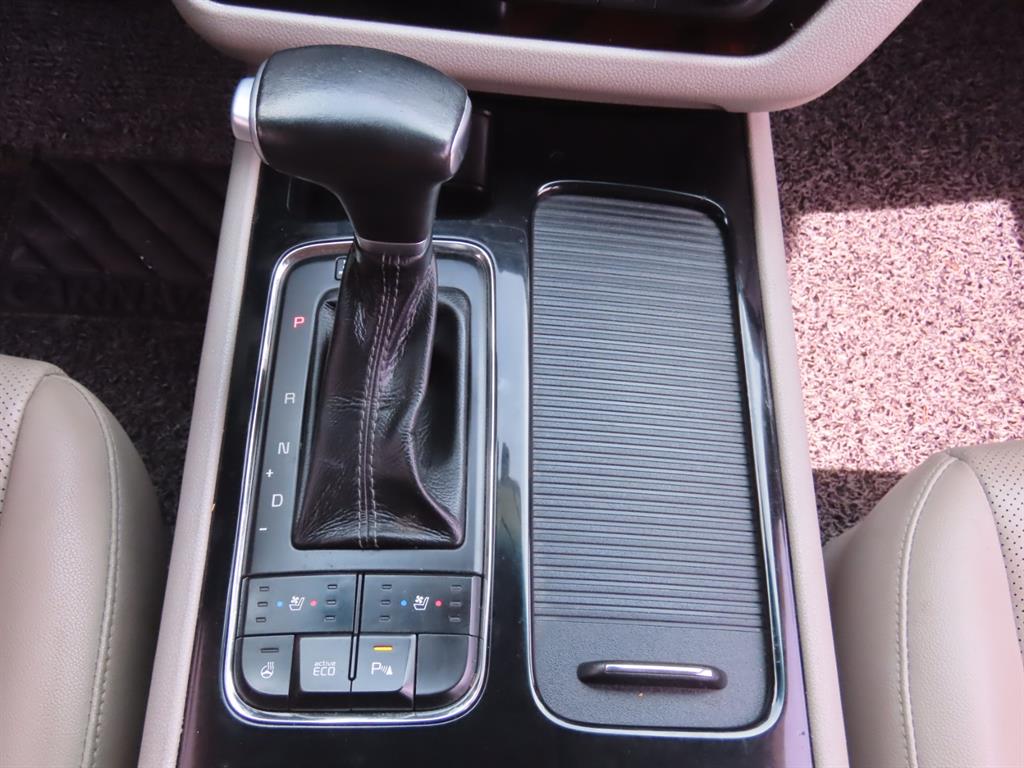 KIA Carnival 2017 Blanco - Importación desde Corea - HF Imports Iquique - Foto 13