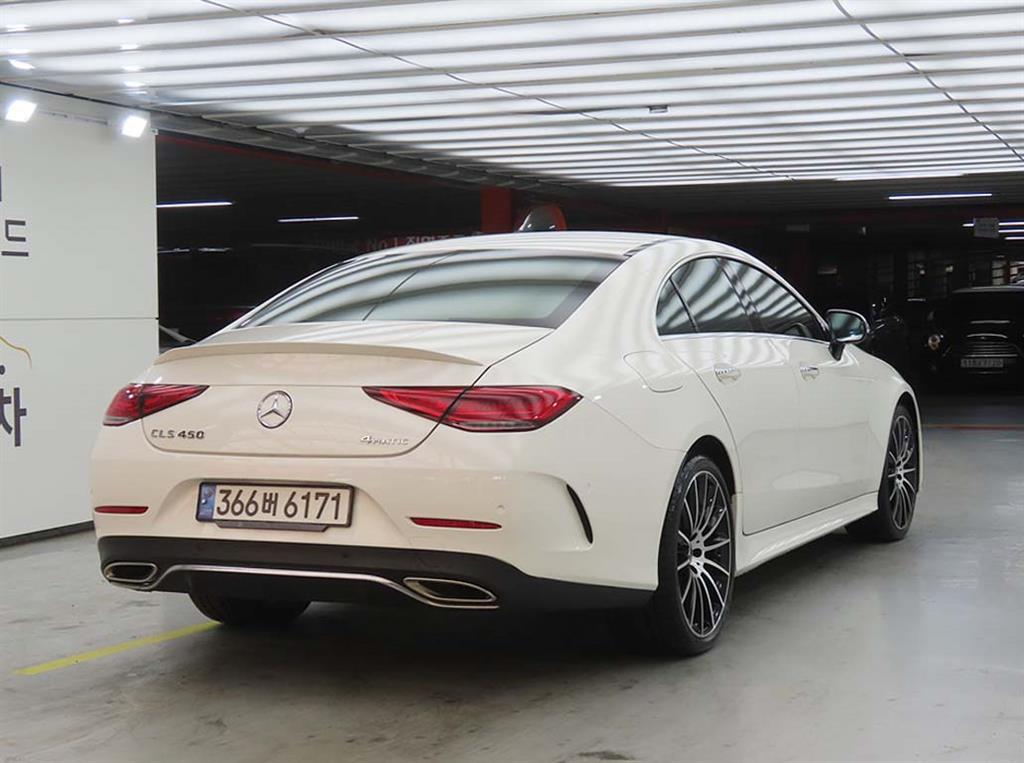 Mercedes Benz CLS Class - Vista 4