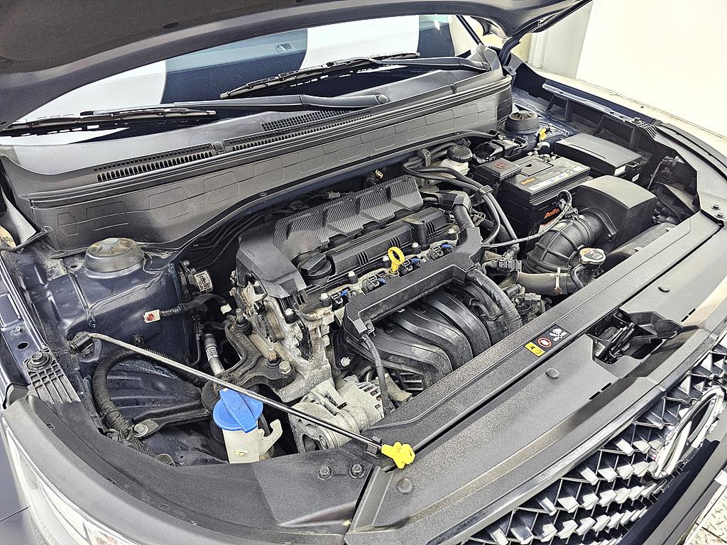 HYUNDAI Venue - Vista 5
