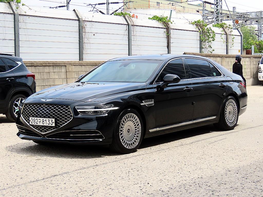 Genesis G90 - Vista 2