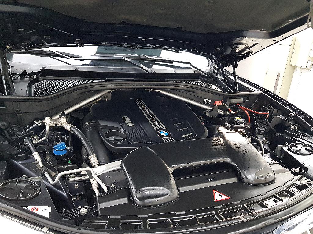 BMW X5 - Vista 6