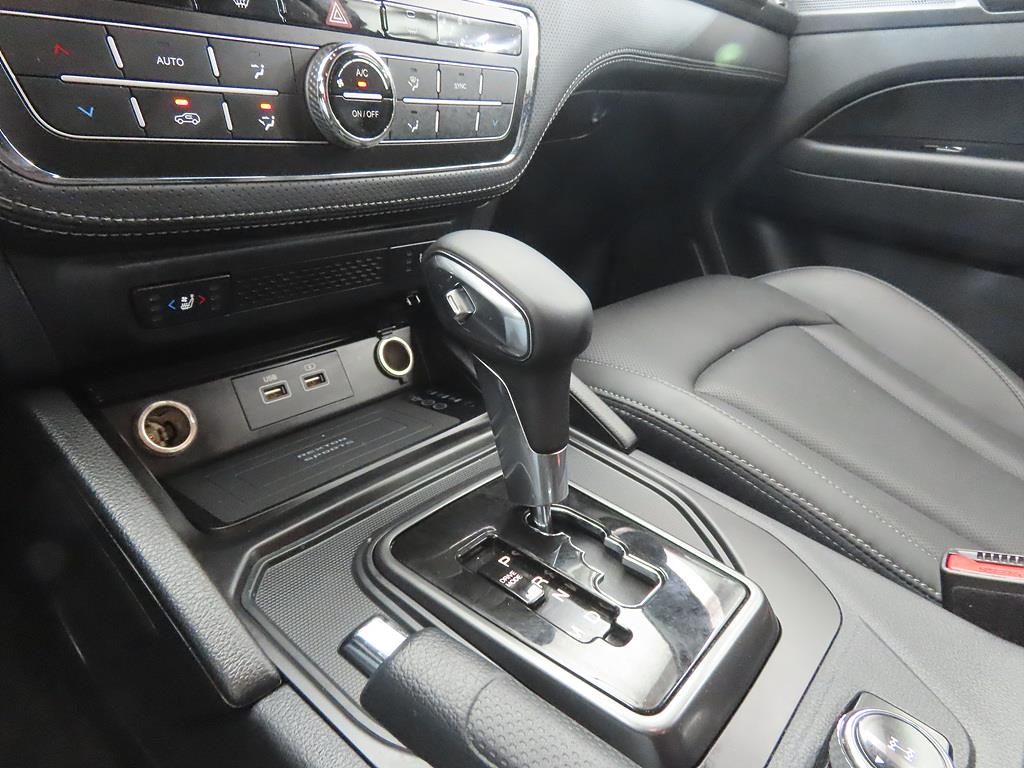 Ssangyong Rexton - Vista 11