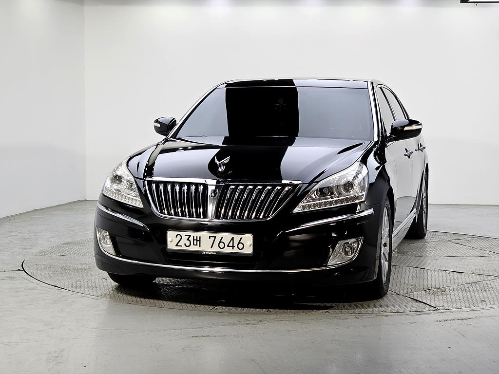 HYUNDAI Equus - Vista 2