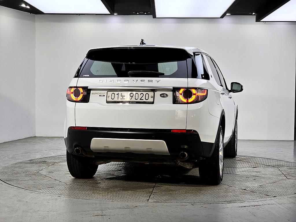 Land Rover Discovery Sports - Vista 3