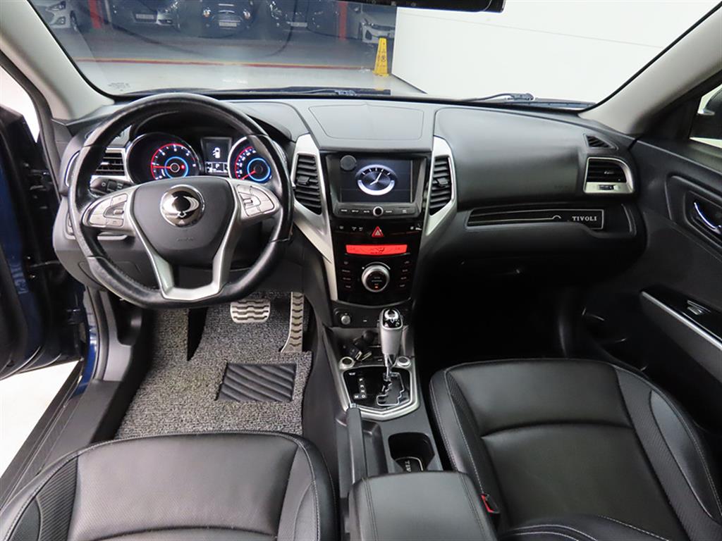 Ssangyong Tivoli - Vista 7